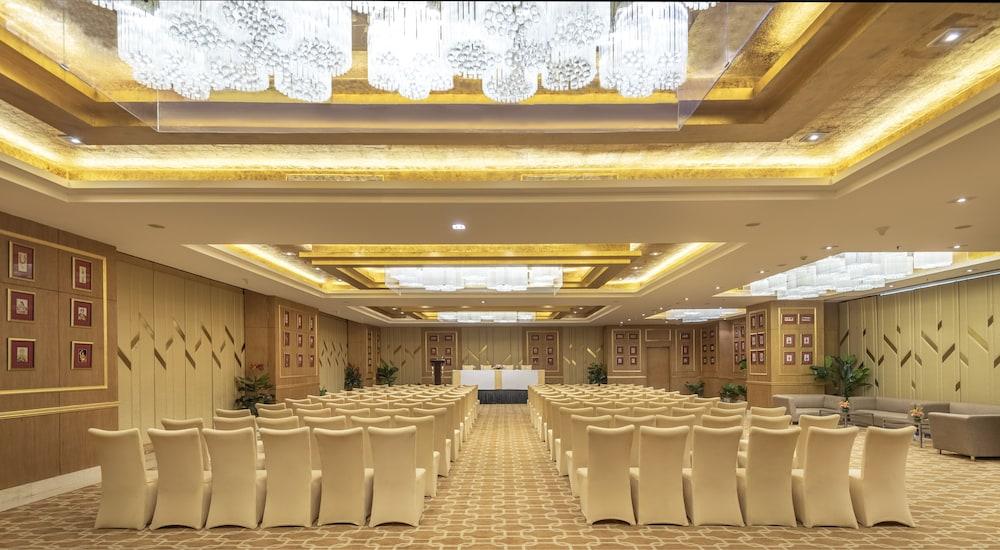 Radisson Gurugram Sohna Road City Center Gurgaon Luaran gambar