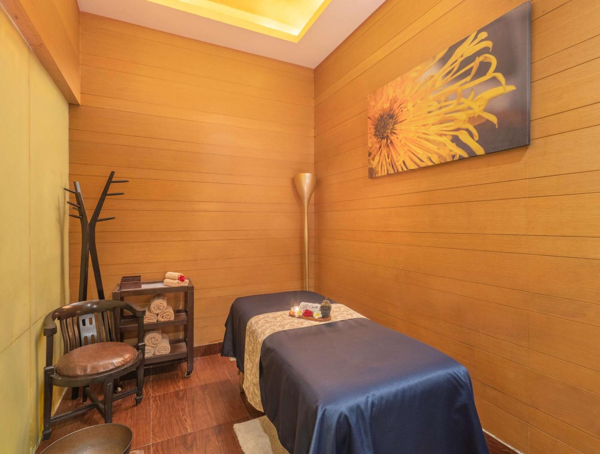 Radisson Gurugram Sohna Road City Center Gurgaon Luaran gambar