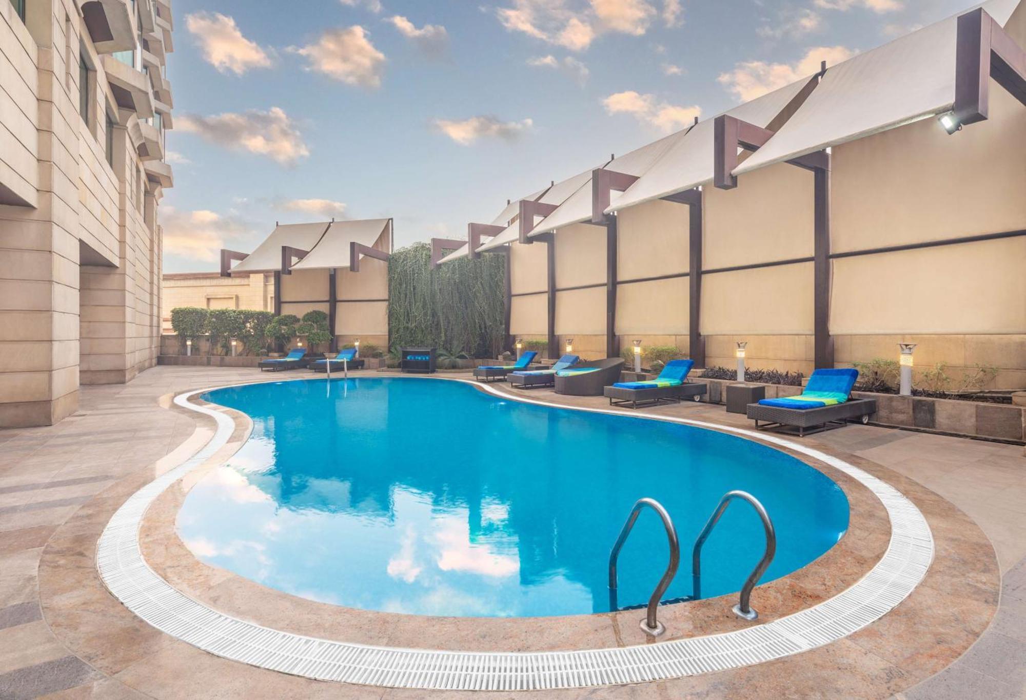 Radisson Gurugram Sohna Road City Center Gurgaon Luaran gambar