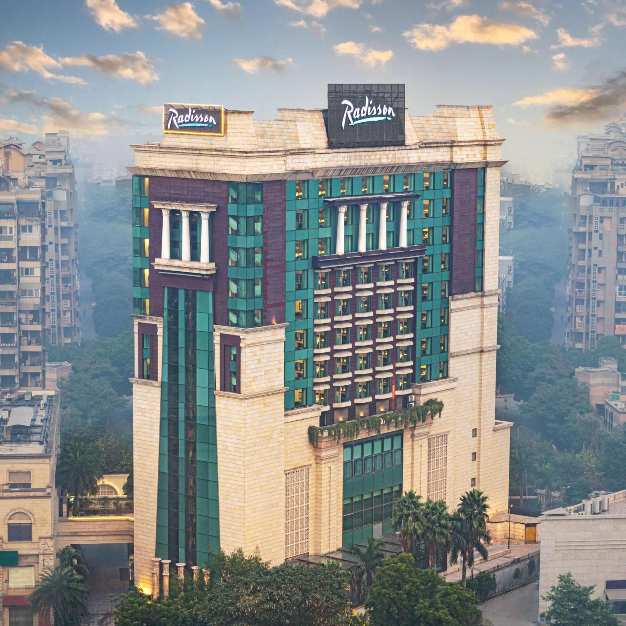 Radisson Gurugram Sohna Road City Center Gurgaon Luaran gambar