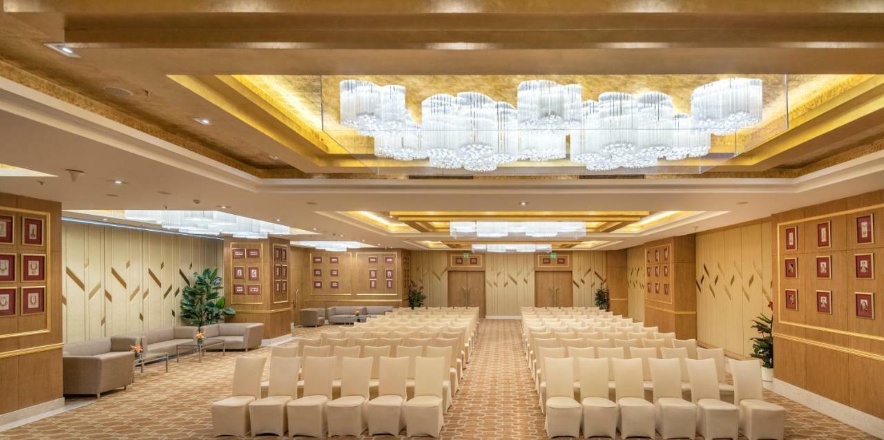 Radisson Gurugram Sohna Road City Center Gurgaon Luaran gambar