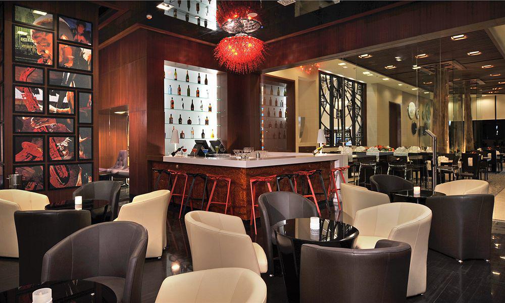 Radisson Gurugram Sohna Road City Center Gurgaon Restoran gambar